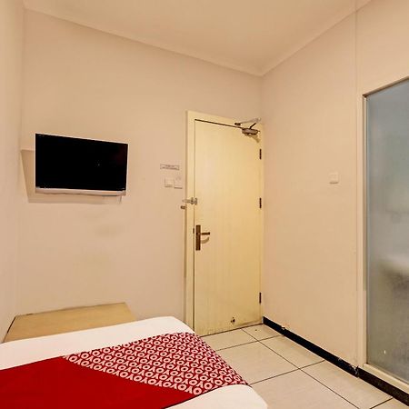 Sky Guesthouse Semarang Eksteriør billede